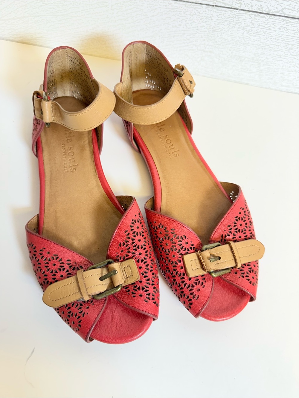 Gentle Souls Bessie Red Flat peep toe laser cut flats size 7.5